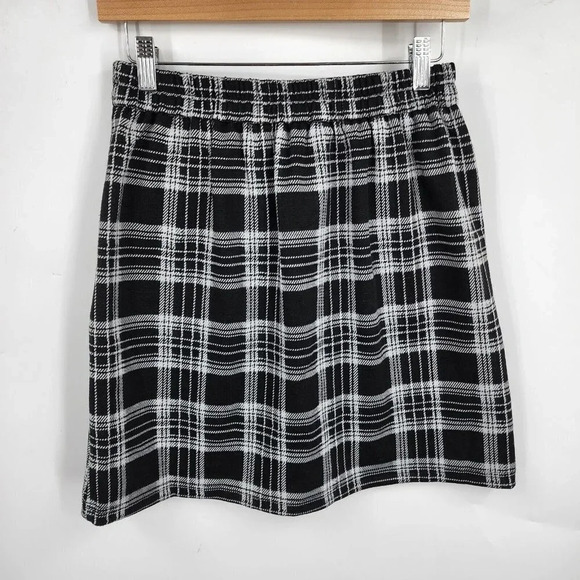 VERO MODA Women's Fidela Plaid Skirt In Black Check Size S‎ NWT - Picture 2 of 11